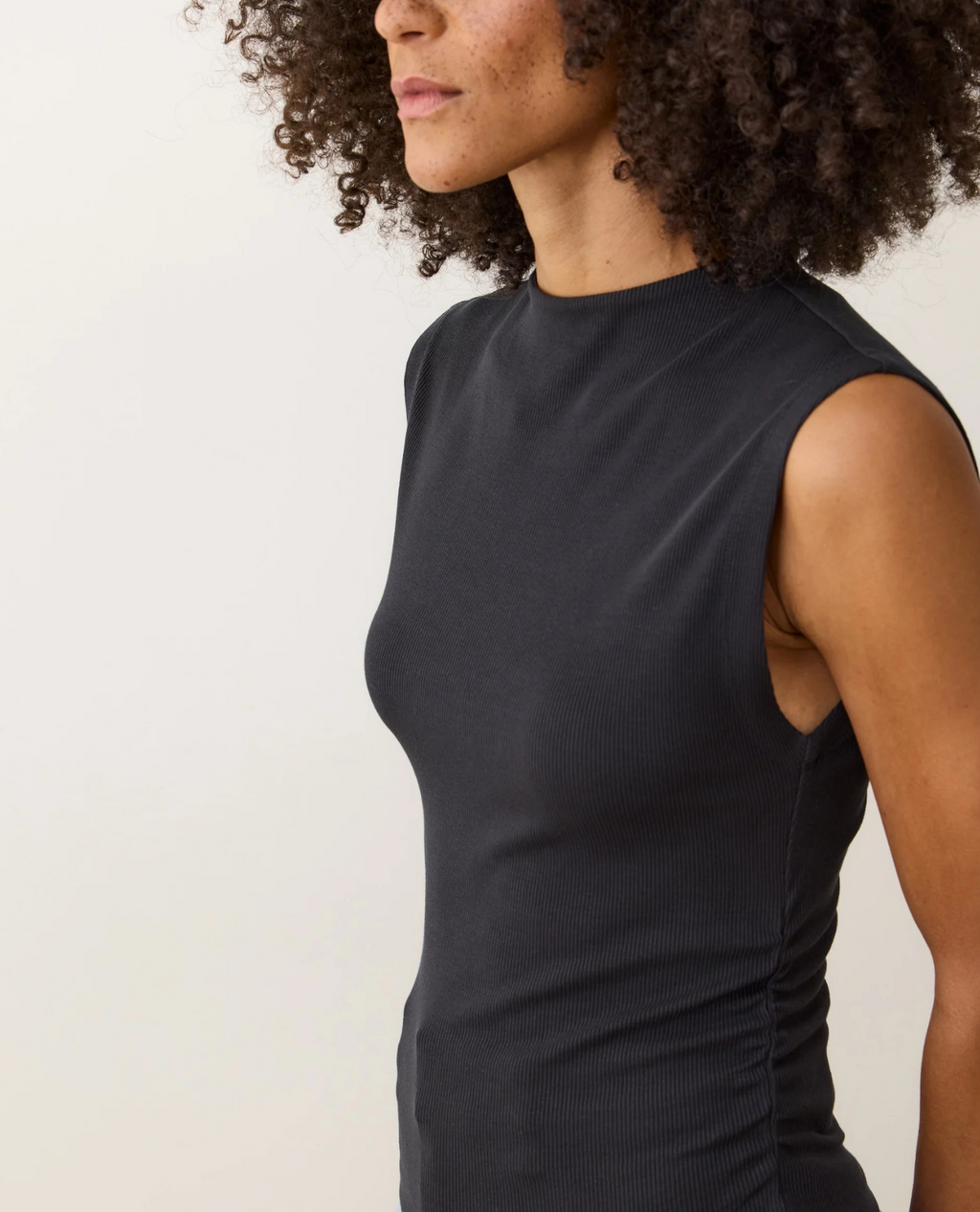 Sun-In Lexi Rib Mockneck Top - Washed Black