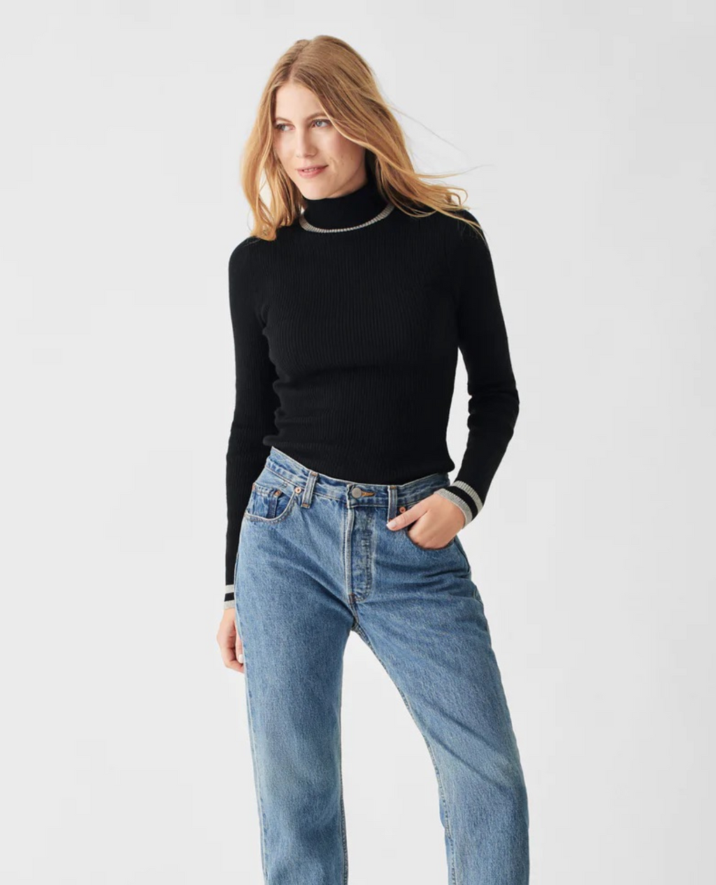 Mikki Turtleneck Sweater - Island Outfitters